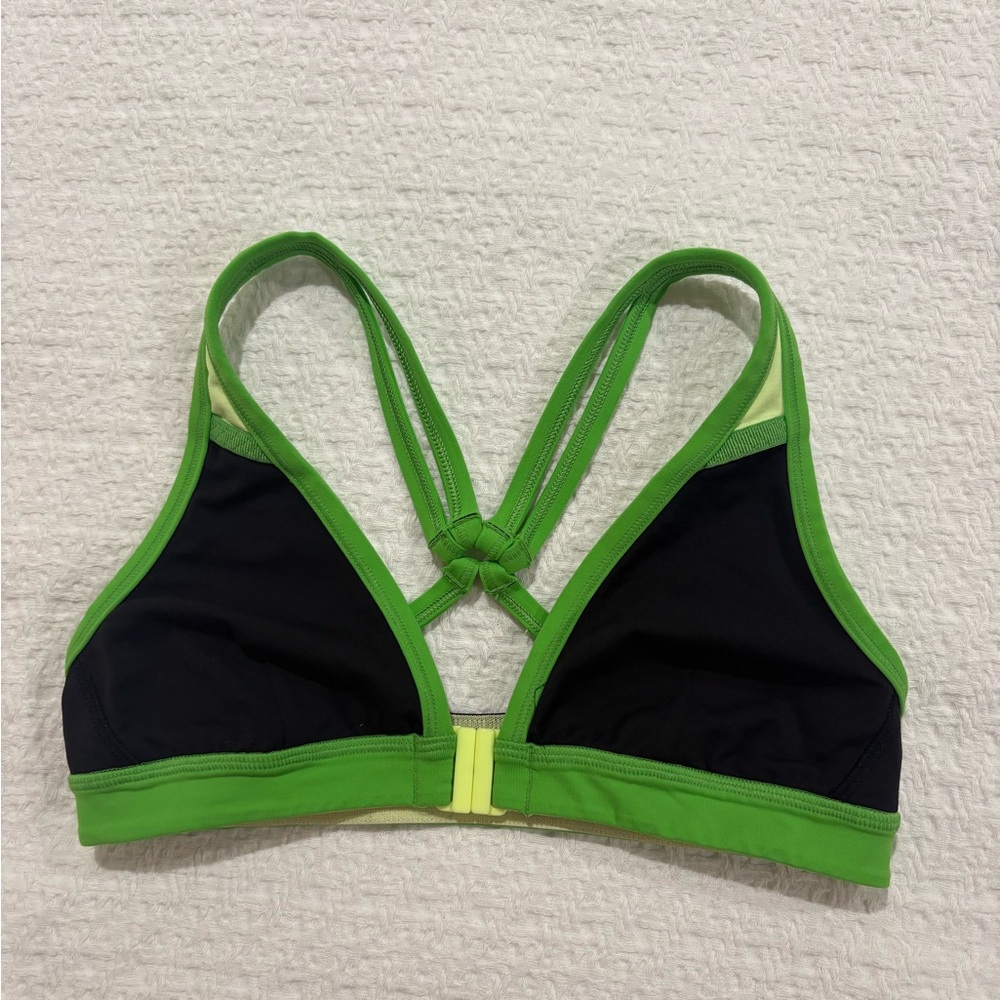 Lululemon ~ racerback bra ~ size 4